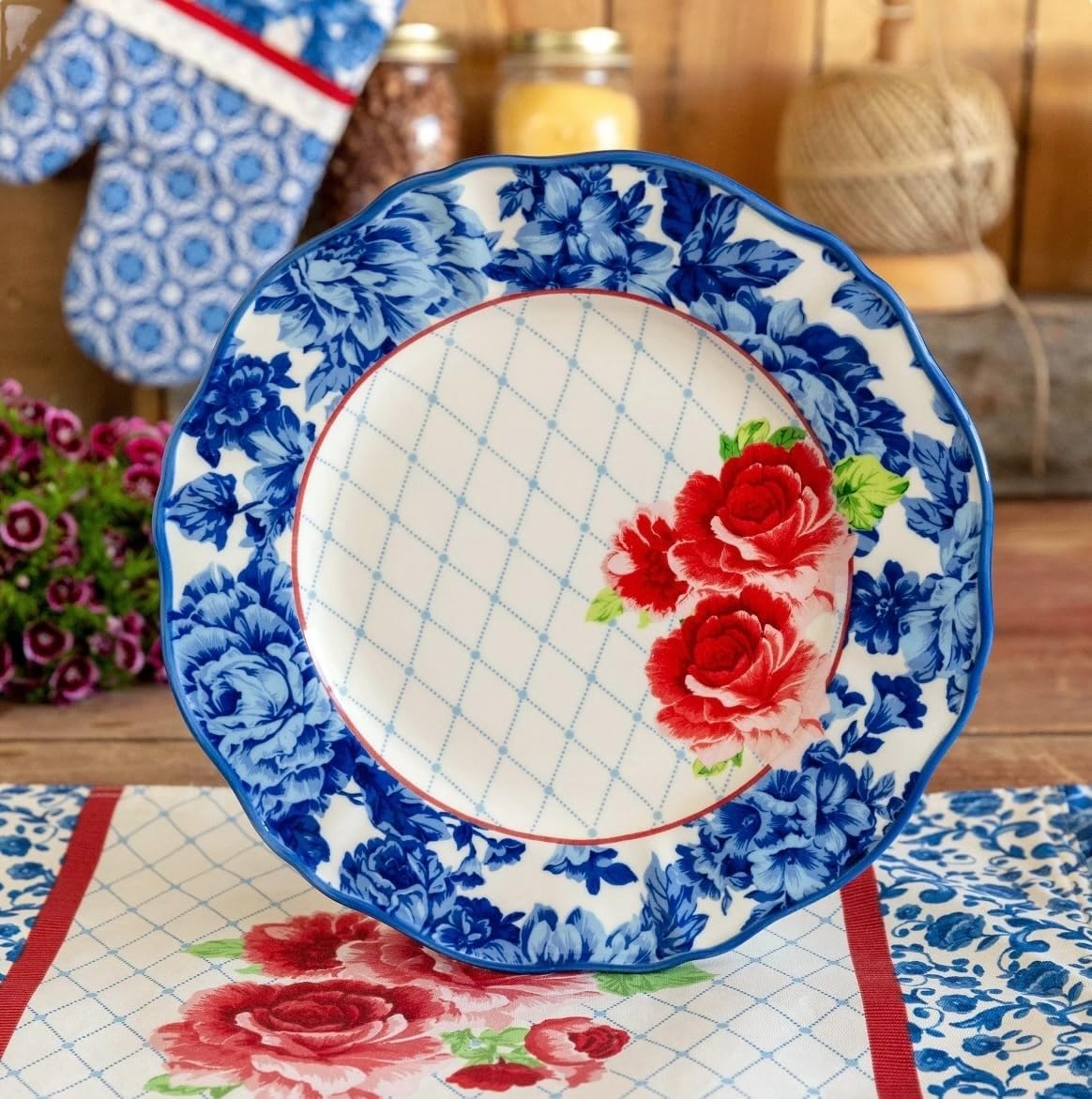 12-Piece Blue Floral Dinnerware Set Q191338