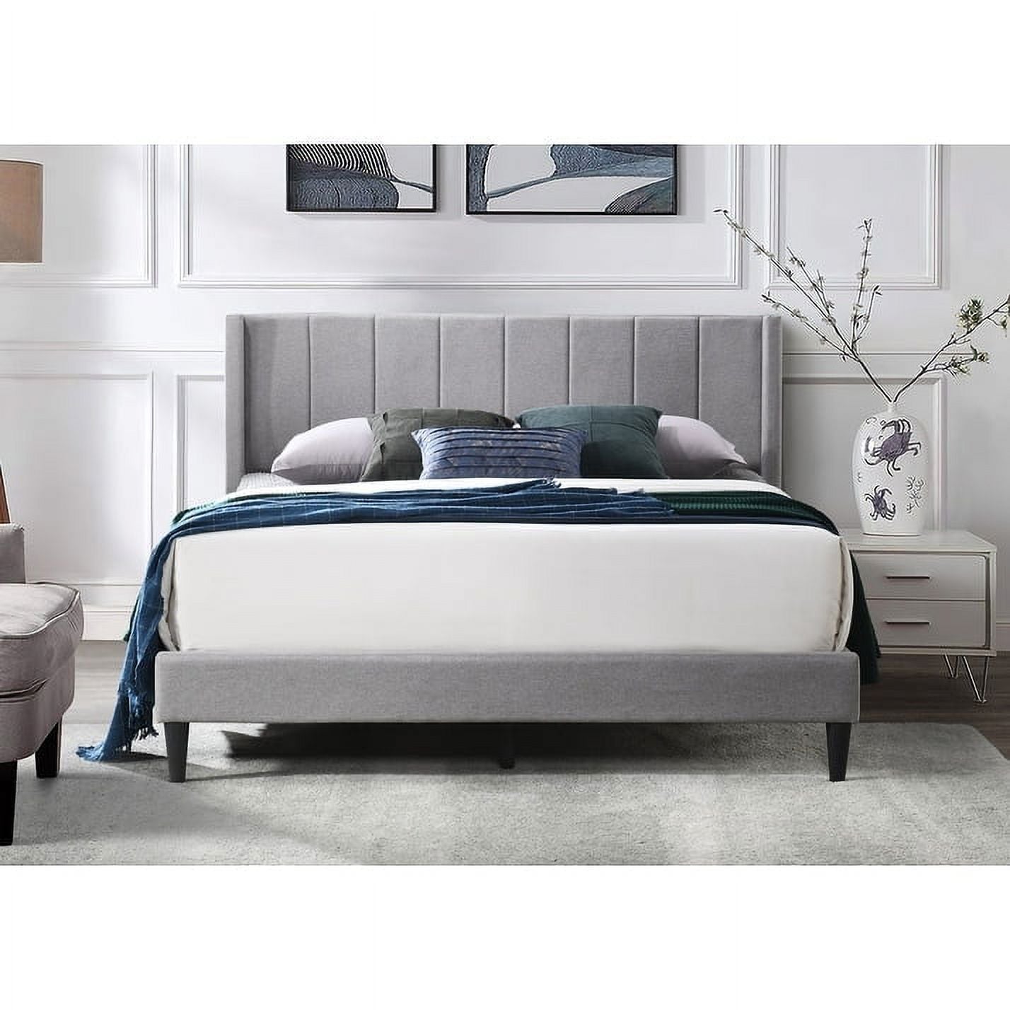 King Grey Linen Vertical Tufted Platform Bed R55092