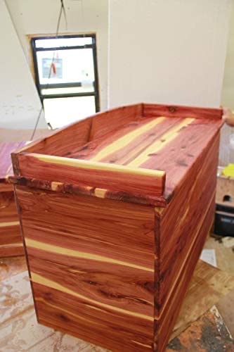 42" Cedar Storage Chest A43700