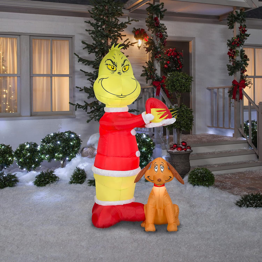 6 ft Tall Animated Airblown Inflatable Scene O1186
