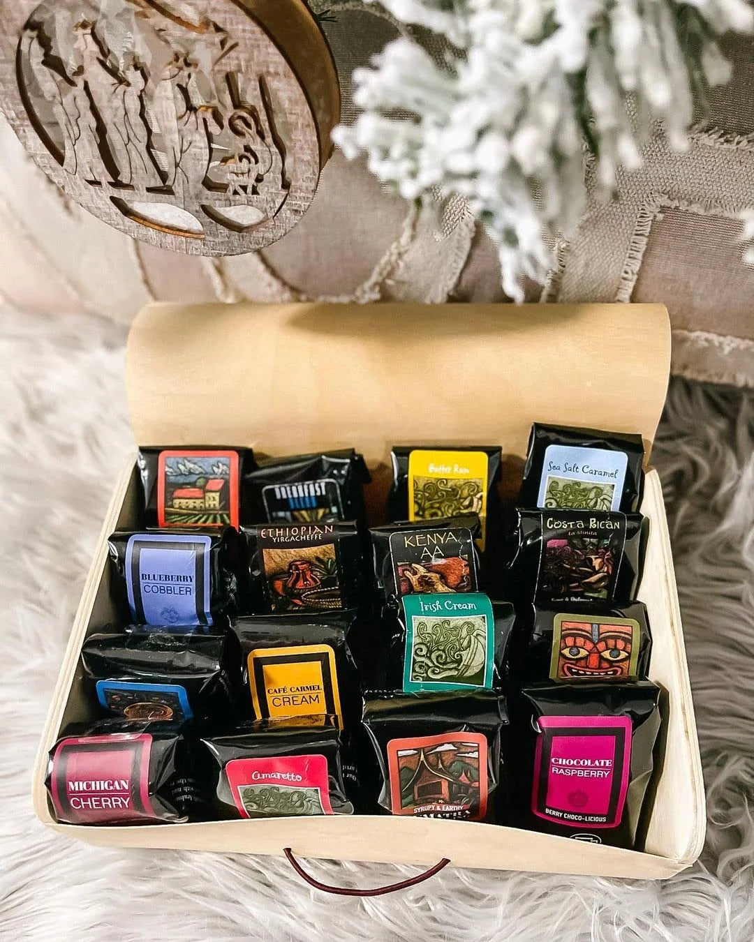 12 One Samples Gourmet Coffee Gift Basket M615938