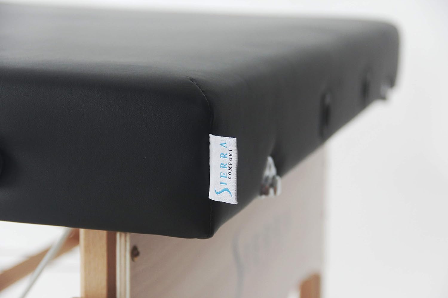 Black Low-Level Massage Table Q101303